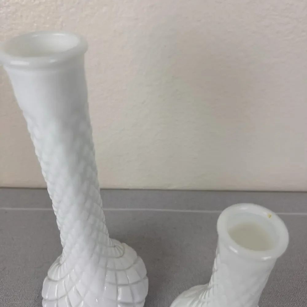 Vintage Hoosier Milk Glass Vase Set Of 2 Quilted Diamond White 6” 4062/9” 4092